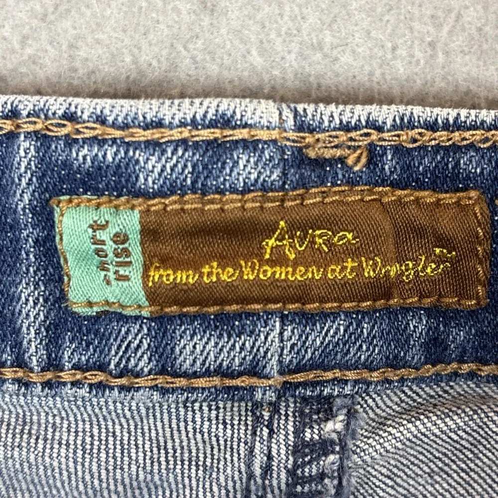 Aura from the women at Wrangler 10P Short Stretch